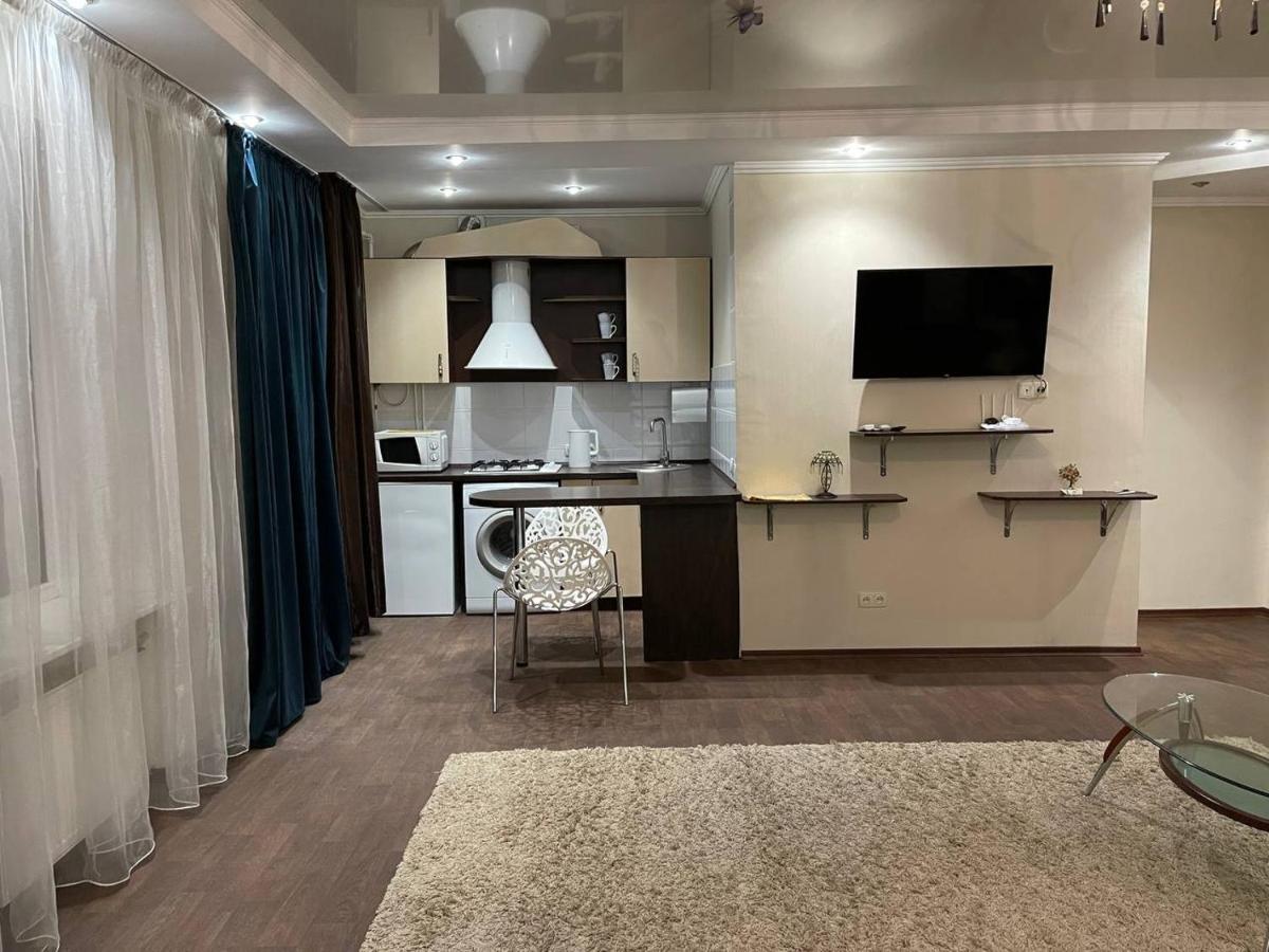 кривой рог, 95 квартал, гагарина 3, люкс Apartment
